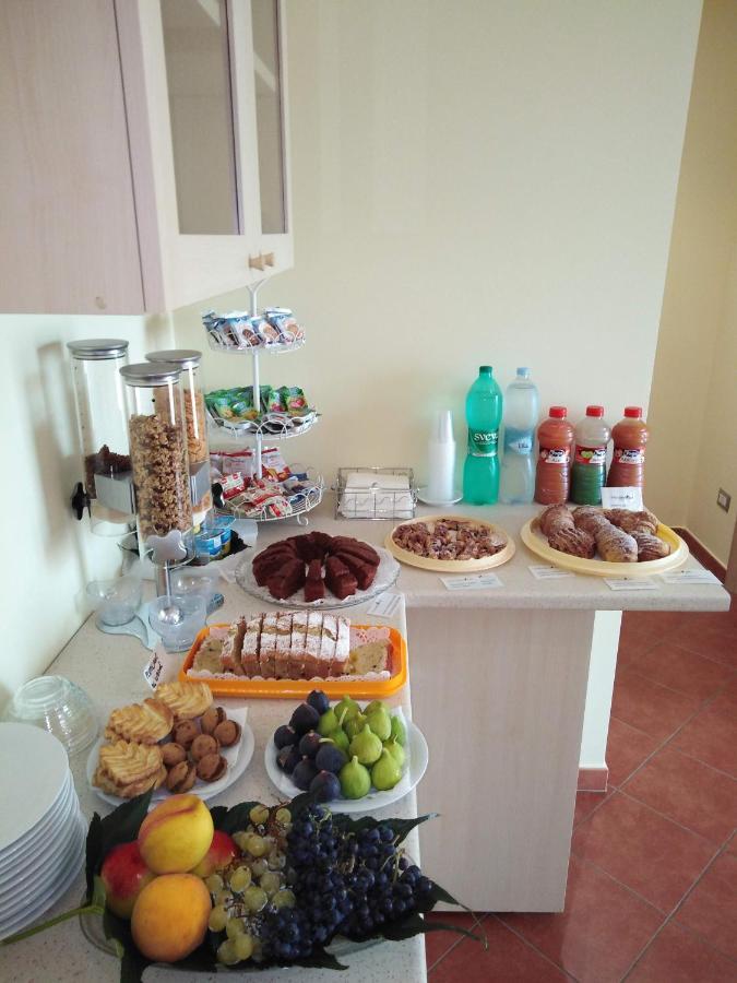 Il Nido Delle Rondini Acomodação com café da manhã Grottole Exterior foto