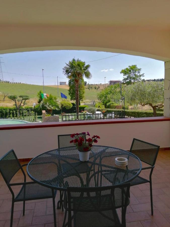 Il Nido Delle Rondini Acomodação com café da manhã Grottole Exterior foto